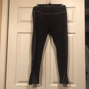 C Active -Large Athletic Pants Black Purple Design -Lace Inset at Outside Ankle